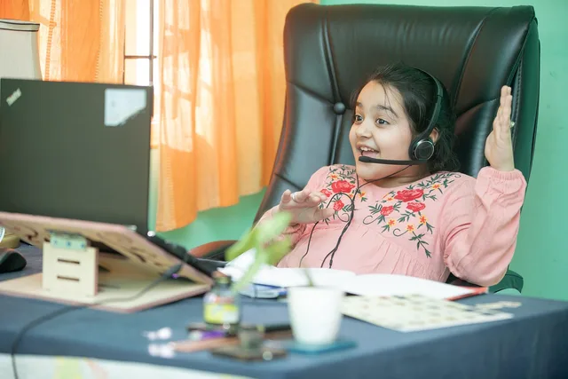 online school, distance learning, little girl, remote learning, remote education, online school, online school, online school, online school, online school, distance learning, distance learning, remote learning, remote learning. 8 notes on associate degrees online worth reading